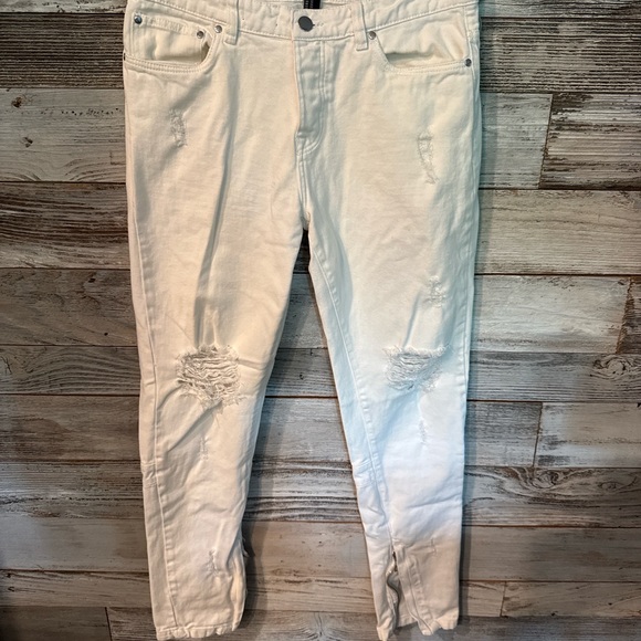 Forever 21 Other - Forever 21 White Distressed Skinny Jeans
